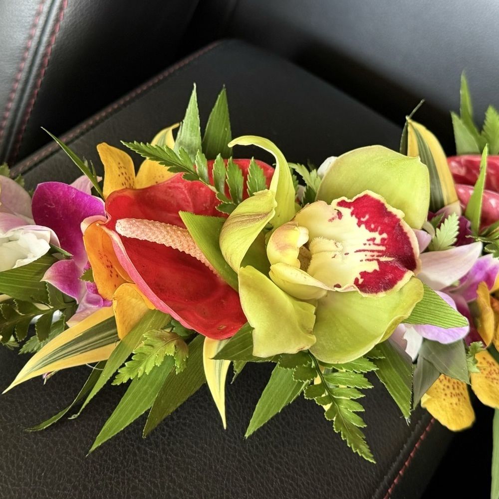 Pauahi Leis & Flowers - Tropical Haku - Florists Near Me - Honolulu, Hawaii
