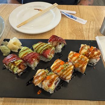 Sushi Mizu - Out of control & Amazing roll - Sushi Bars Near Me - Riverview, Florida
