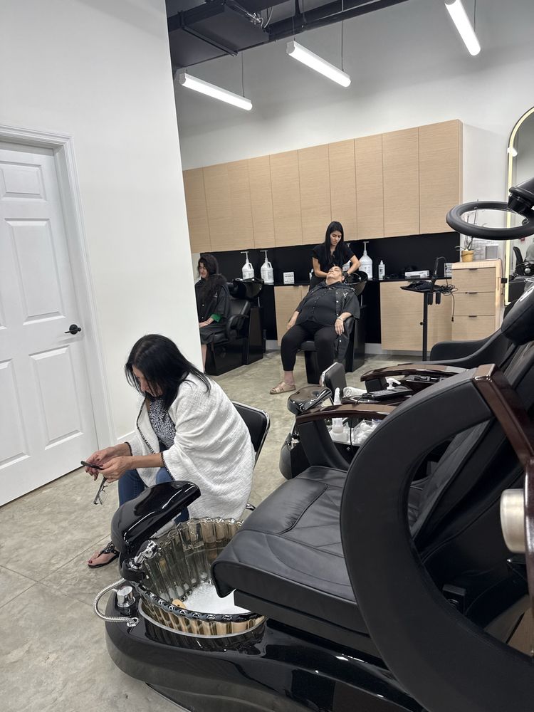 M Salon & Spa Image
