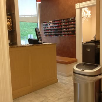Serenite Nails & Spa - Nail Salons Near Me - Ladue, Missouri