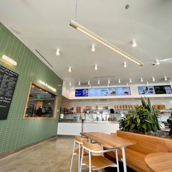 sweetgreen - inside