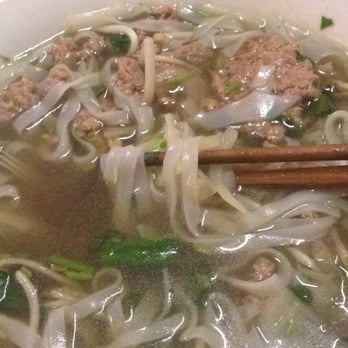 Pho Family - Phó with beef (was not used to this chopped meat) - Vietnamese Near Me - Prague, Puerto Rico Pho Family - Phó with beef (was not used to this chopped meat) - Vietnamese Near Me - Prague, Puerto Rico