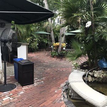 Old Town Manor - Patio area - Bed & Breakfast Near Me - Key West, Florida