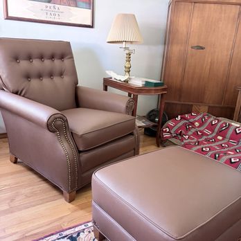 Carlson's Upholstery - Club chair and ottoman - Furniture Reupholstery Near Me - Paramount, California Carlson's Upholstery - Club chair and ottoman - Furniture Reupholstery Near Me - Paramount, California