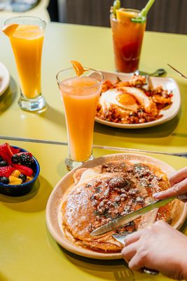 Snooze, an A.M. Eatery by null