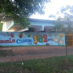Escola Classe 302 Norte - Escola classe 302 norte. Fachada.