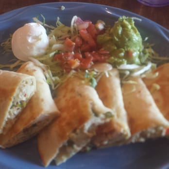 Hula Hut - Chicken quesadillas - Tex-Mex Near Me - Austin, Texas Hula Hut - Chicken quesadillas - Tex-Mex Near Me - Austin, Texas