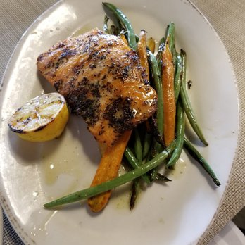 M Italian - Salmon w/ carrots & green beans - Diners Near Me - Chagrin Falls, Ohio M Italian - Salmon w/ carrots & green beans - Diners Near Me - Chagrin Falls, Ohio