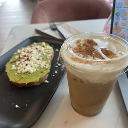 Avocado toast (with feta and red pepper flakes) and Cheesecake Biscoff Latte Avocado toast (with feta and red pepper flakes) and Cheesecake Biscoff Latte