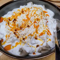 Lezizel Manti - Manti mit Schafskäse-Topping