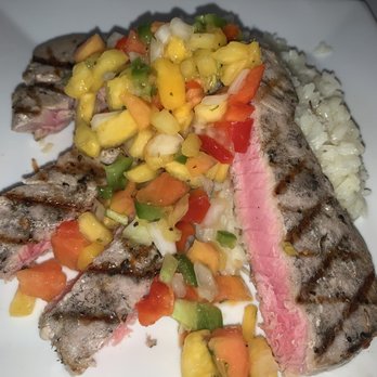 Avino's Italian Table - Tonno Grigliato (raw tuna) - Italian Near Me - Bellport, New York