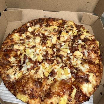 Domino’s Pizza - Deep Dish chicken, bacon, pineapple with honey BBQ sauce - Pizza Near Me - Kapaʻa, Hawaii Domino’s Pizza - Deep Dish chicken, bacon, pineapple with honey BBQ sauce - Pizza Near Me - Kapaʻa, Hawaii