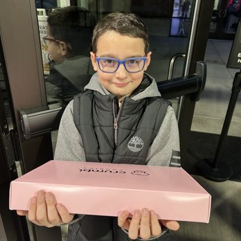 Crumbl - Progress Ridge - Mason says "these cookies are still warm mom." - Bakeries Near Me - Beaverton, Oregon Crumbl - Progress Ridge - Mason says "these cookies are still warm mom." - Bakeries Near Me - Beaverton, Oregon