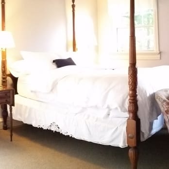 Inn at Occidental - Tiffany room, wood-burning fireplace, two showerheads, balcony, cable, wifi - Bed & Breakfast Near Me - Occidental, California Inn at Occidental - Tiffany room, wood-burning fireplace, two showerheads, balcony, cable, wifi - Bed & Breakfast Near Me - Occidental, California