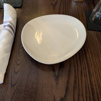 Lillie Pearl - Modern plate and place setting - Southern Near Me - Richmond, Virginia