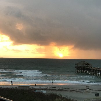 La Quinta by Wyndham Cocoa Beach Oceanfront - Sunrise from balcony - Hotels Near Me - Cocoa Beach, Florida La Quinta by Wyndham Cocoa Beach Oceanfront - Sunrise from balcony - Hotels Near Me - Cocoa Beach, Florida