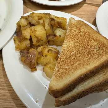 Eggs Up Grill - Waffles Near Me - Irmo, South Carolina
