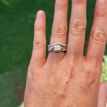 101 Jewelers - After they sized, cleaned and tightened my wedding ring - Watch Repair Near Me - Oceanside, California 101 Jewelers - After they sized, cleaned and tightened my wedding ring - Watch Repair Near Me - Oceanside, California