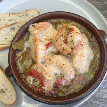 Rene At Tlaquepaque - Spanish style sautéed shrimp in garlic/pepper butter - French Near Me - Sedona, Arizona