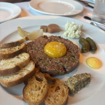 Angele Restaurant & Bar - Beef tartare - French Near Me - Napa, California