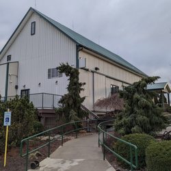 The Wooden Nickel Bar & Grill - Restaurant exterior