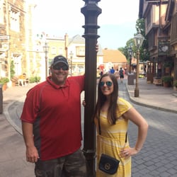 Enchanted Memories Travel - Helped us plan our Disney trip!!! Every detail from room to dinner reservations taken care of! Highly recommend this agency!!!! :)