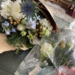 Wedding bouquet and boutonniere Wedding bouquet and boutonniere