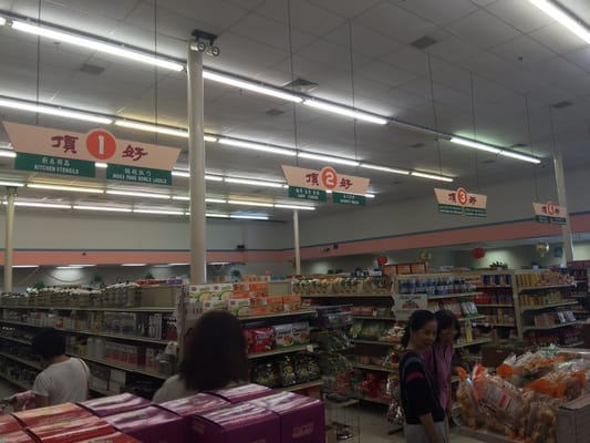 Dinho Market of Atlanta by null