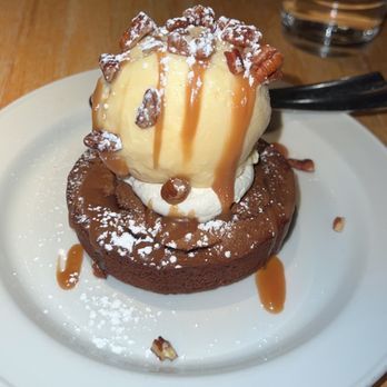 Caroline - Chocolate cake with ice cream - Bakeries Near Me - Austin, Texas Caroline - Chocolate cake with ice cream - Bakeries Near Me - Austin, Texas