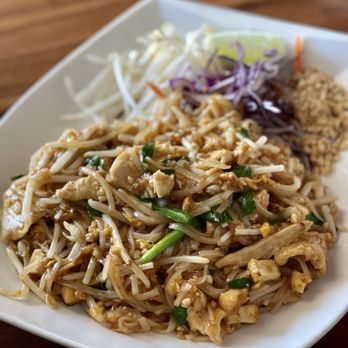 Pho Saigon House - Pad Thai chicken - Vietnamese Near Me - Tacoma, Washington Pho Saigon House - Pad Thai chicken - Vietnamese Near Me - Tacoma, Washington