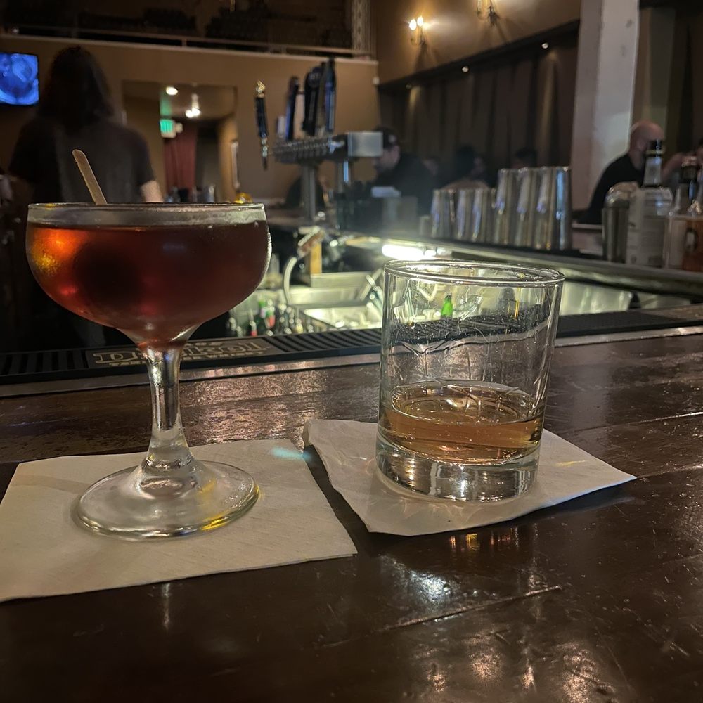 Manhattan Whistle pig piggyback Manhattan Whistle pig piggyback