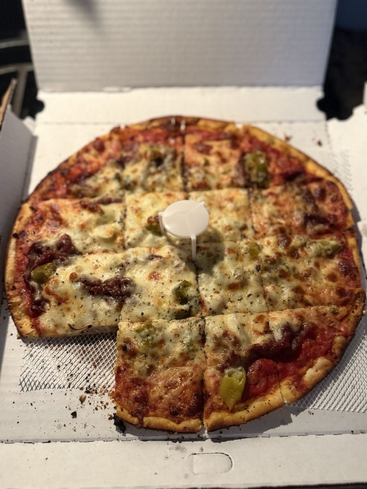 Villa Nova Pizza Logo