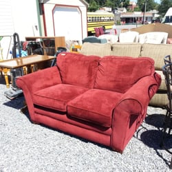 Deb's Furniture Appliances & More