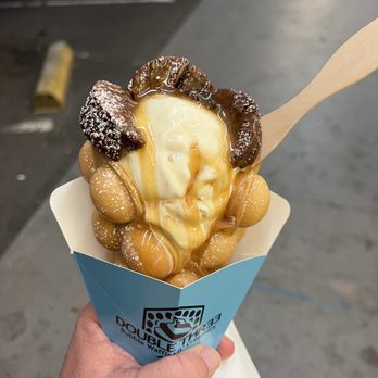 Double Three - Bubble cone, vanilla ice cream, brownie and Carmel sauce. - Ice Cream & Frozen Yogurt Near Me - Honolulu, Hawaii