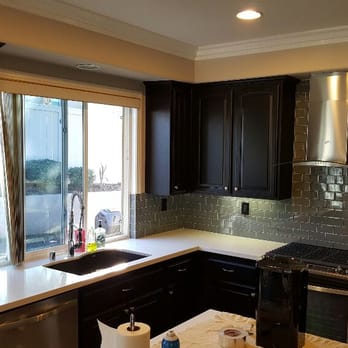 DG Tile & Stone - Installed glass tile 3x6 staggered on backslash with a matal schluter edge finish. #custom
Installed custom hood - Flooring Near Me DG Tile & Stone - Installed glass tile 3x6 staggered on backslash with a matal schluter edge finish. #custom
Installed custom hood - Flooring Near Me
