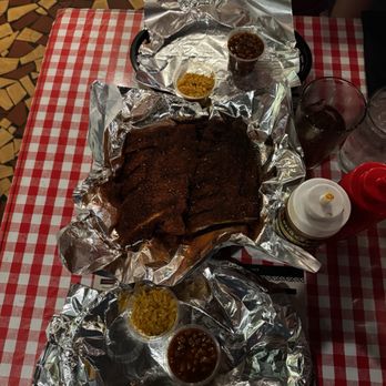 Charlie Vergos' Rendezvous - Full slab for two - Barbeque Near Me - Memphis, Tennessee Charlie Vergos' Rendezvous - Full slab for two - Barbeque Near Me - Memphis, Tennessee