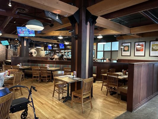 HUB Tavern + Grill by null