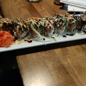 Kontentsu - Tempura eel roll 100% goodness - Ramen Near Me - Glendale, California Kontentsu - Tempura eel roll 100% goodness - Ramen Near Me - Glendale, California