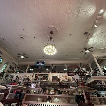 Route 66 Restaurant - Decorations - Seafood Near Me - Bar Harbor, Maine