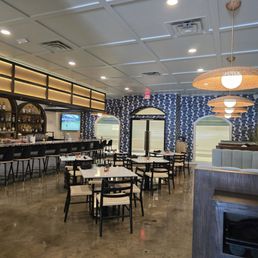TINY BUBBLES WINE BAR - Updated October 2025 - 183 Photos & 60 Reviews