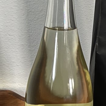 Milbrandt Vineyards - Sparking Reisling benefiting research to end Alzheimers - Wine Tasting Room Near Me - Leavenworth, Washington Milbrandt Vineyards - Sparking Reisling benefiting research to end Alzheimers - Wine Tasting Room Near Me - Leavenworth, Washington