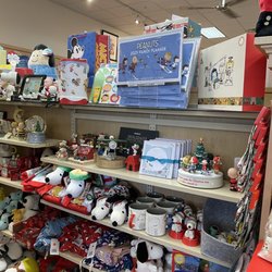 Trudy's Hallmark Shop - Xmas