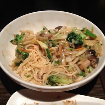 Chef Ping - Veggie noodle platter - Chinese Near Me - Rolling Meadows, Illinois Chef Ping - Veggie noodle platter - Chinese Near Me - Rolling Meadows, Illinois