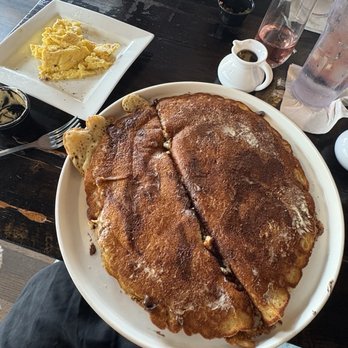 J.R. Neighbors - Scrambled eggs & chocolate chip pancake & Avocado Toast - Burgers Near Me - Elizabethtown, Kentucky J.R. Neighbors - Scrambled eggs & chocolate chip pancake & Avocado Toast - Burgers Near Me - Elizabethtown, Kentucky