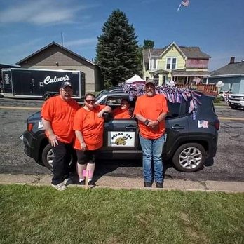 Hodag Cab - The women in the photo are the owners Cheryl Salzman and Kim Rogers. The guys are the moral support - Taxis Near Me Hodag Cab - The women in the photo are the owners Cheryl Salzman and Kim Rogers. The guys are the moral support - Taxis Near Me