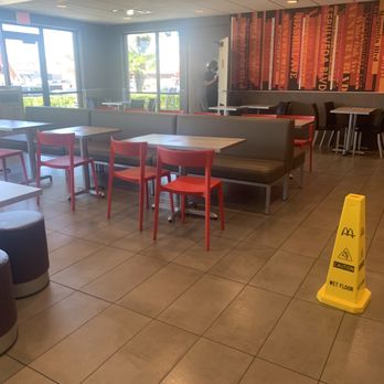 McDonald's - Burgers Near Me - Encino, California