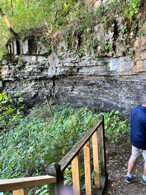 Bell Witch Cave by null