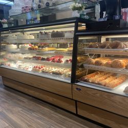 Totopan Bakery & Cafe - Gorgeous assortment of delicious pastries.