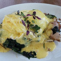 Eggs Benedict