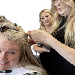 Tammy's Hair Design - Tammy, installing my extensions. Yay!